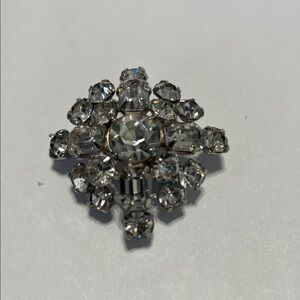 Cassiespells Silver Crystal Brooch